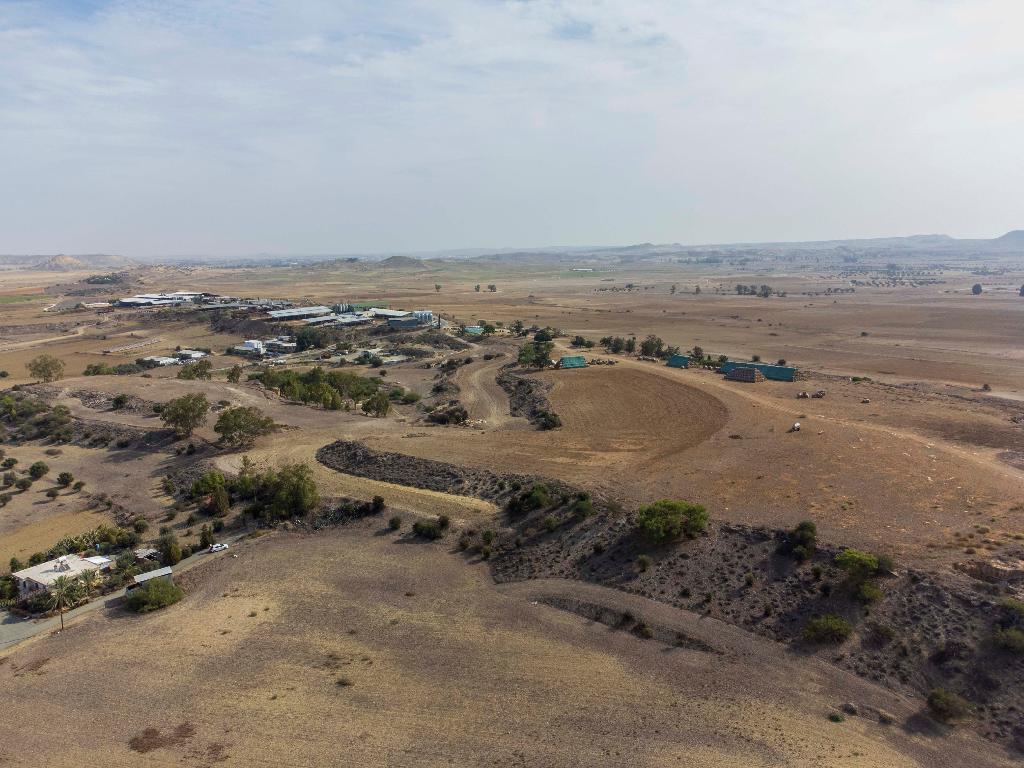 Field - Potamia, Nicosia