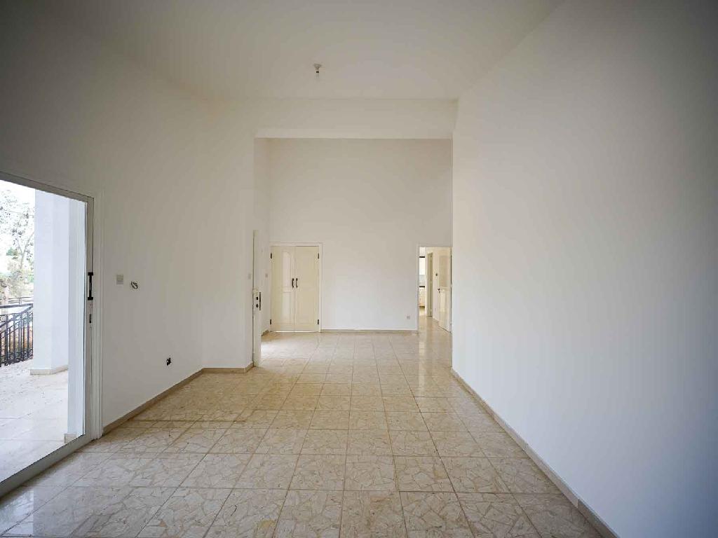 Detached house-Geri-PR42502