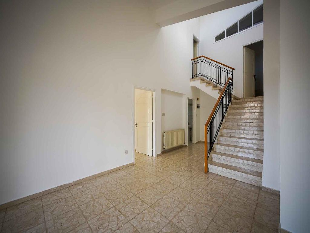 Detached house-Geri-PR42502