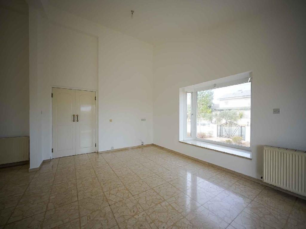 Detached house-Geri-PR42502