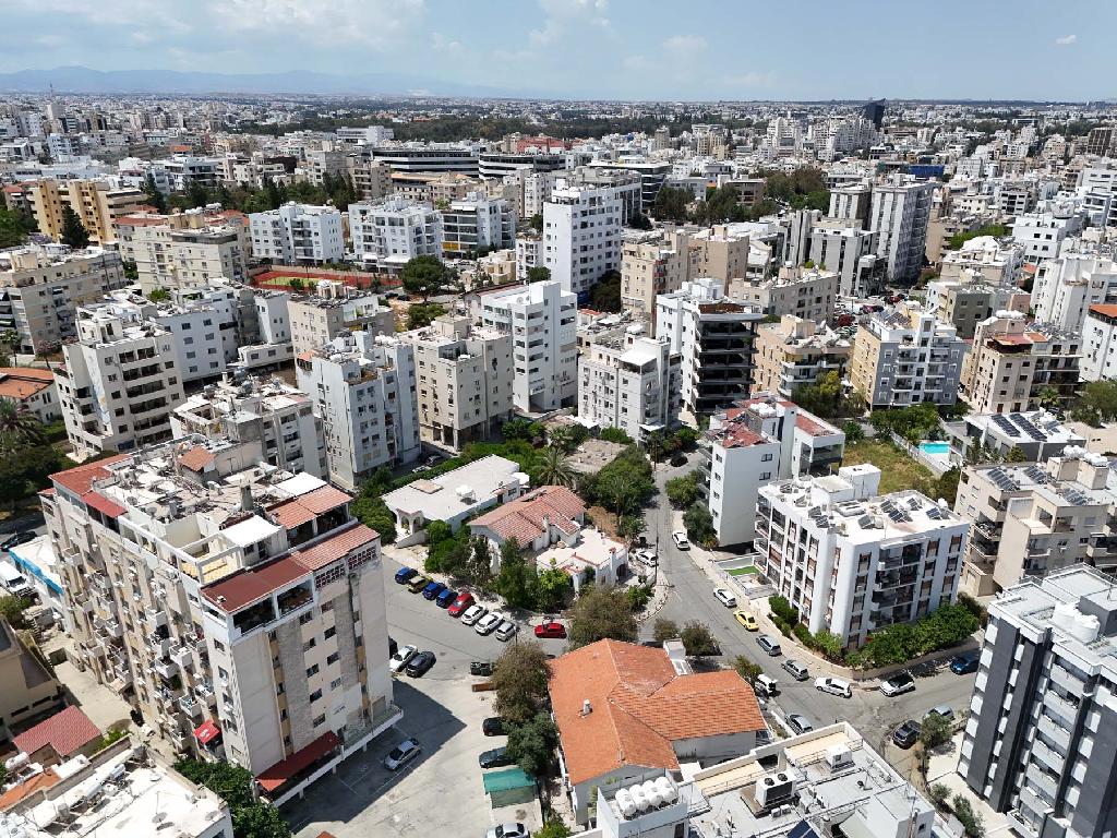 Plot (Share) - Agioi Omologites, Nicosia