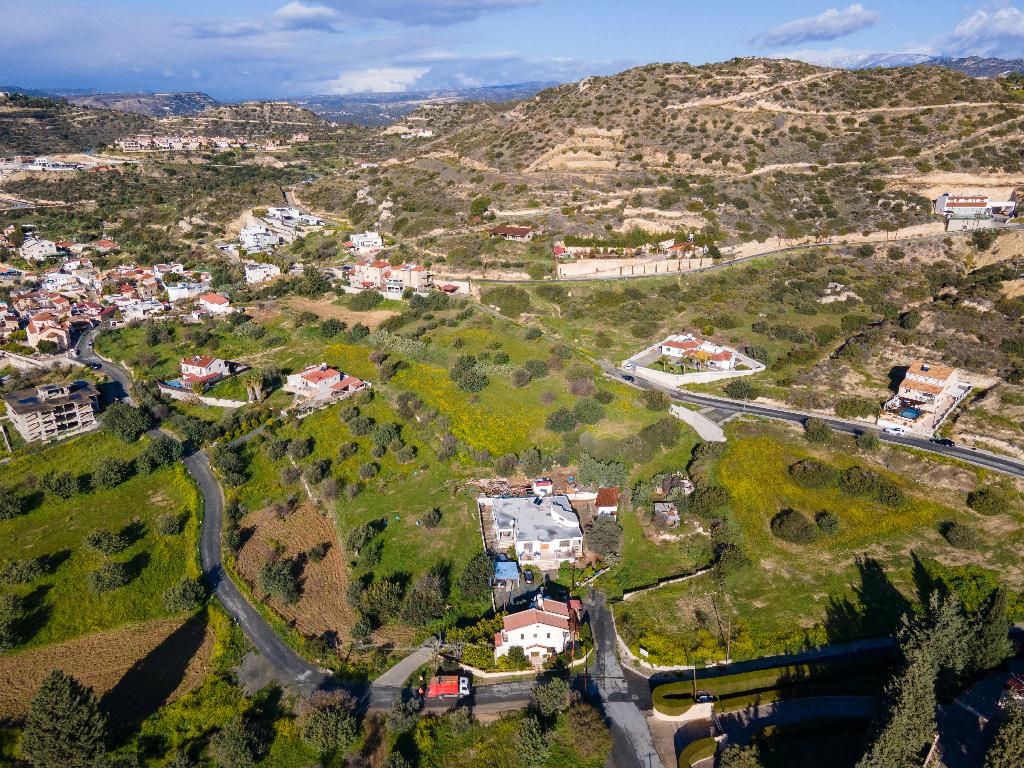 Detached house-Palodeia-PR37194