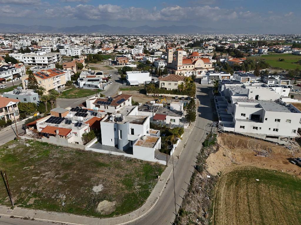 Detached house-Lakatameia-PR41211