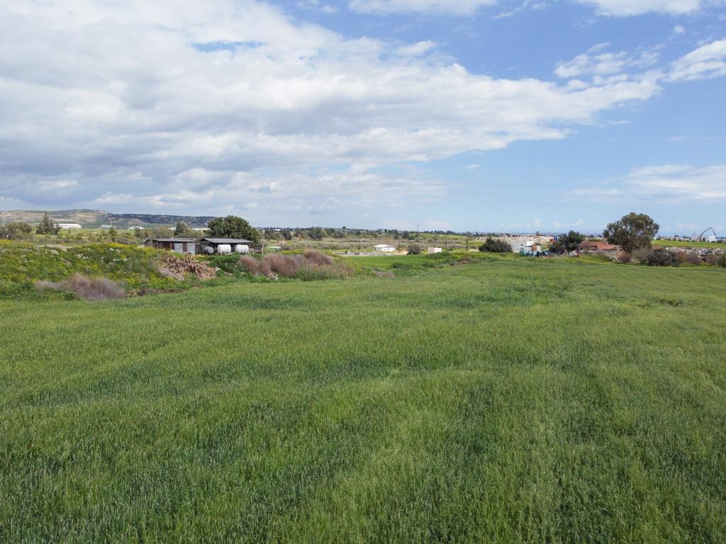 &Chi;&omega;&rho;ά&phi;&iota; (&Mu;&epsilon;&rho;ί&delta;&iota;&omicron;) - &Lambda;&iota;&beta;ά&delta;&iota;&alpha;, &Lambda;ά&rho;&nu;&alpha;&kappa;&alpha;