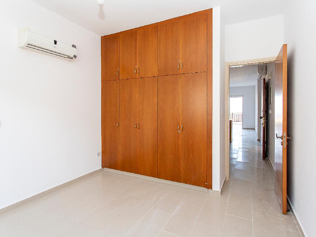 Flat-Pegeia-PR45509