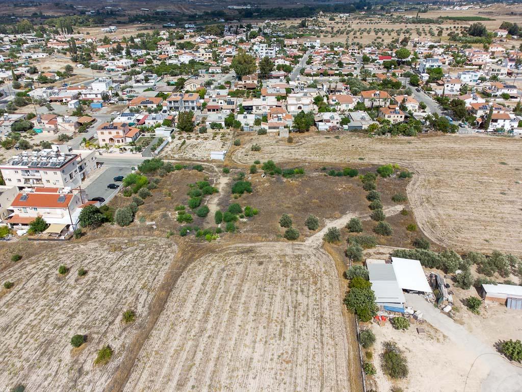 Under-division field (share) - Dali, Nicosia