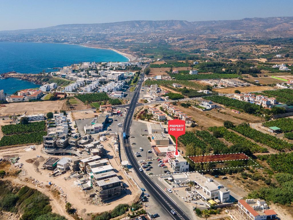 Mixed-use Building-Kissonerga-PR34052