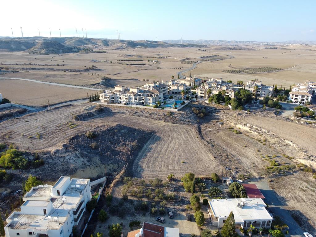 Field-Tersefanou-PR41023