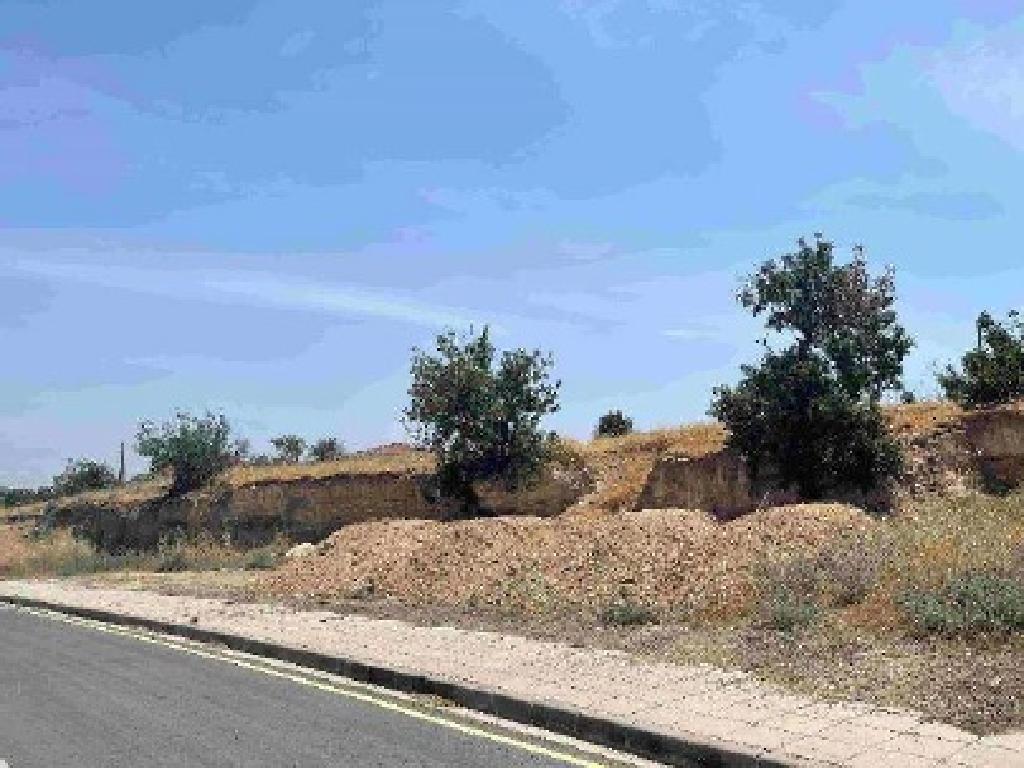 Plot - Xylotimpou, Larnaca