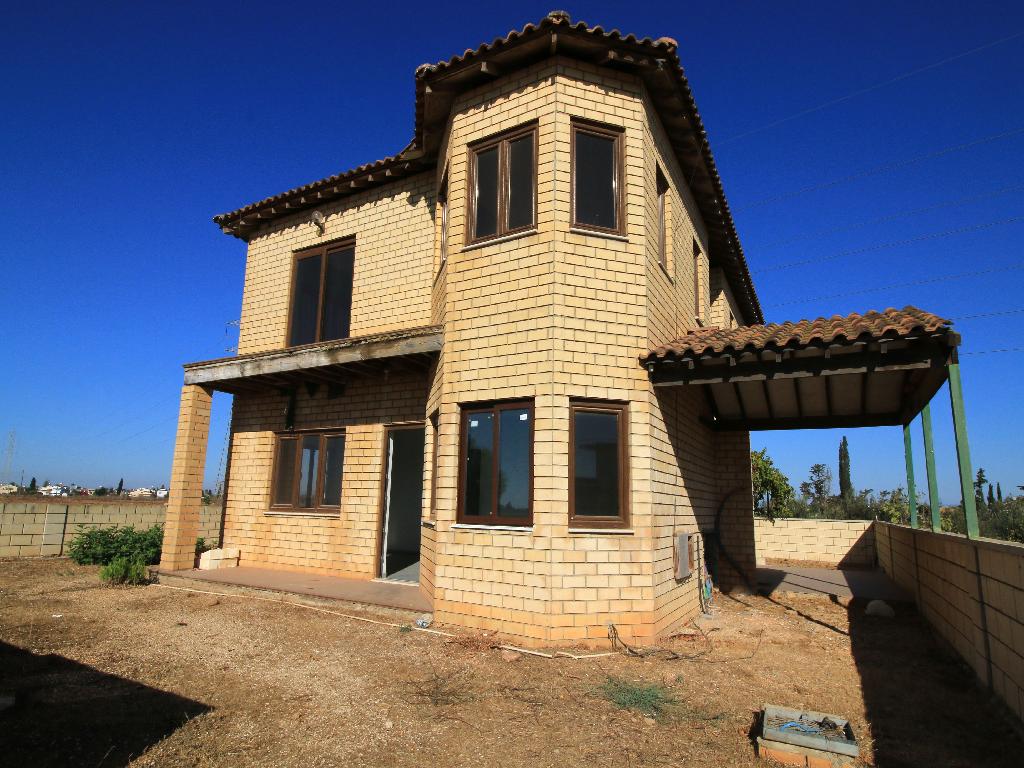 Field-Avgorou-PR14433
