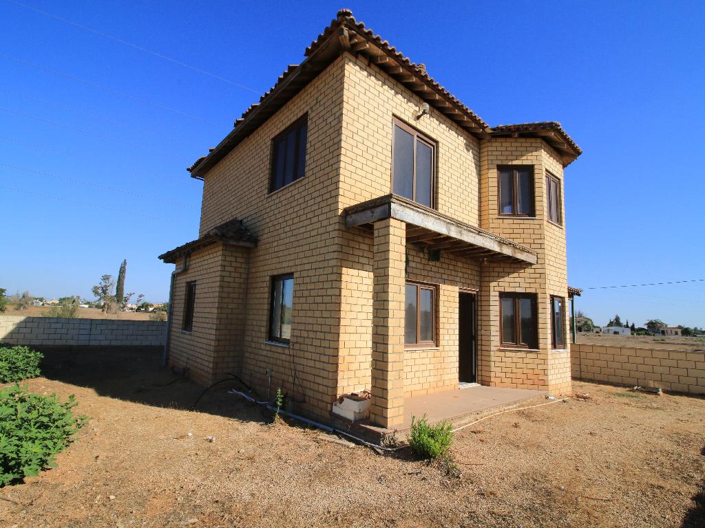 Field-Avgorou-PR14433