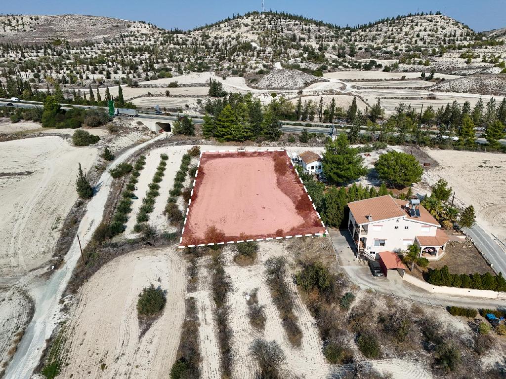 Field (Share) - Alambra, Nicosia
