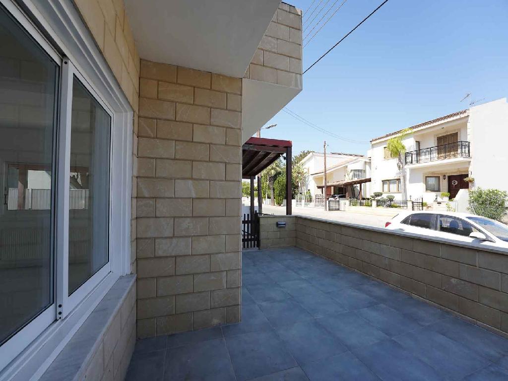 Detached house-Strovolos-PR41898