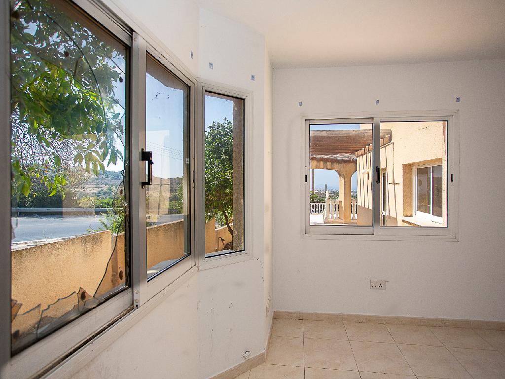 Detached house-Tala-PR46143