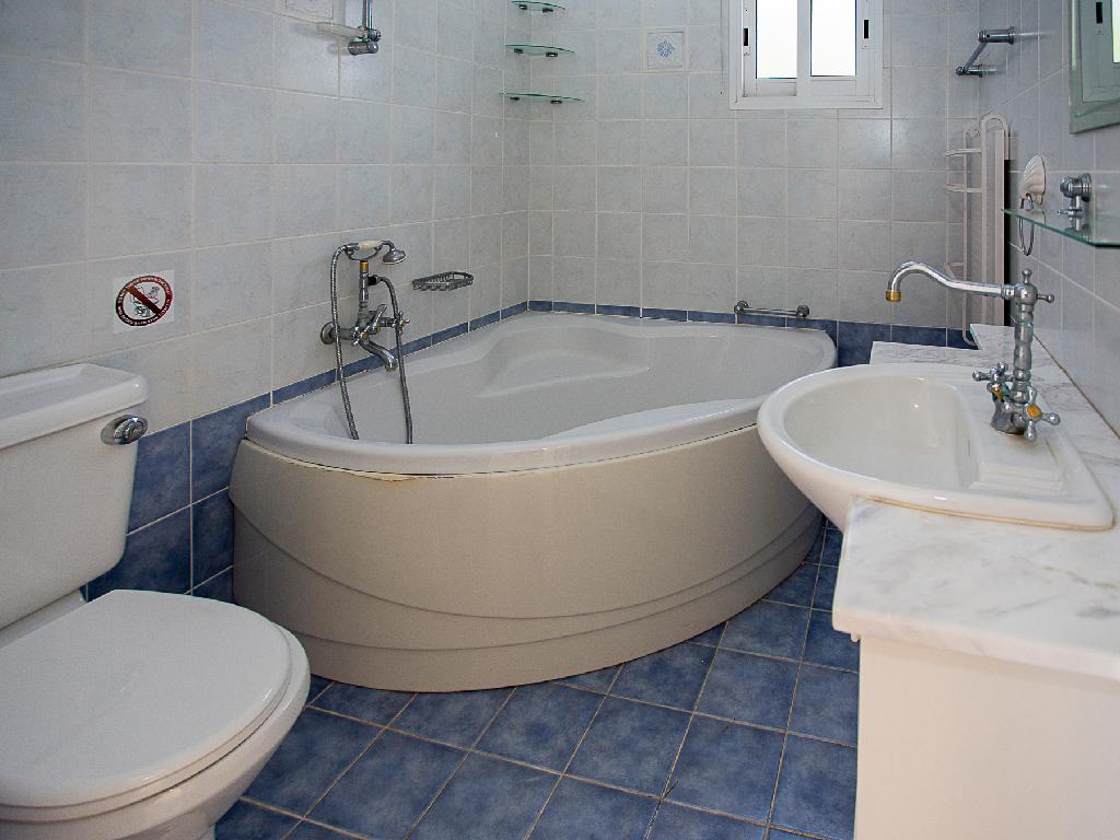 Detached house-Tala-PR46143