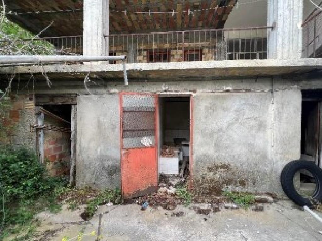 Three-storey building - Polistypos, Nicosia