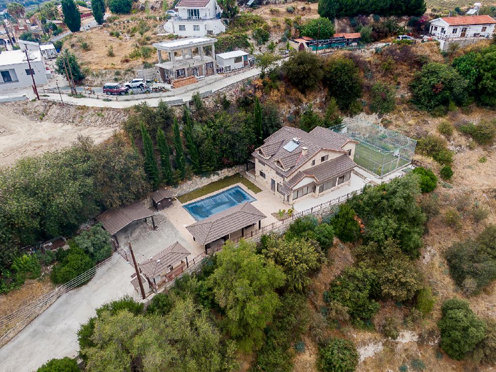 Detached house-Pachna-PR42577