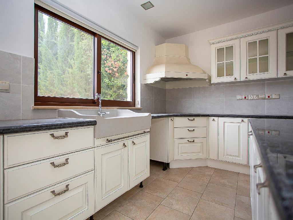 Detached house-Pachna-PR42577