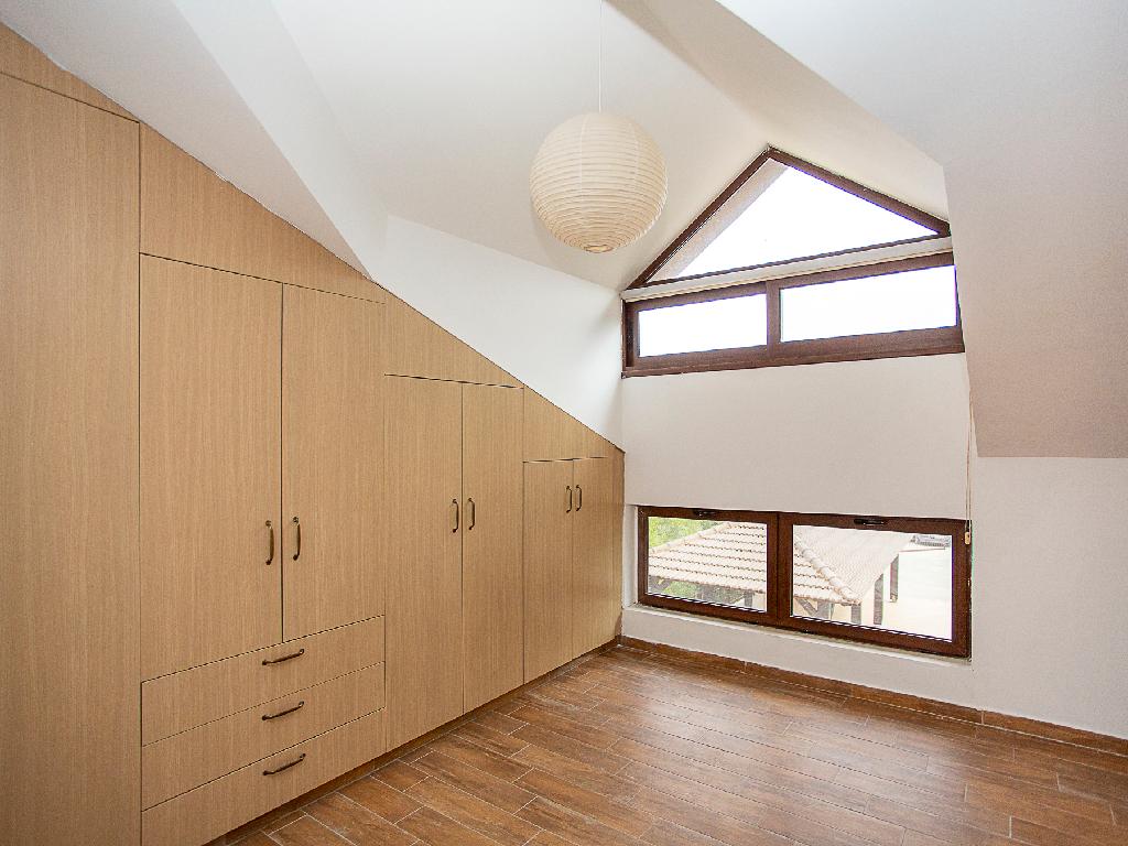 Detached house-Pachna-PR42577