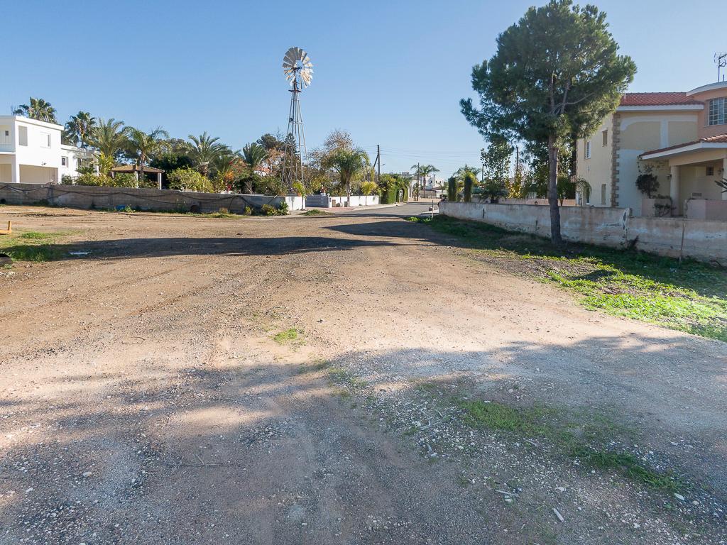 Field-Sotira-PR43859