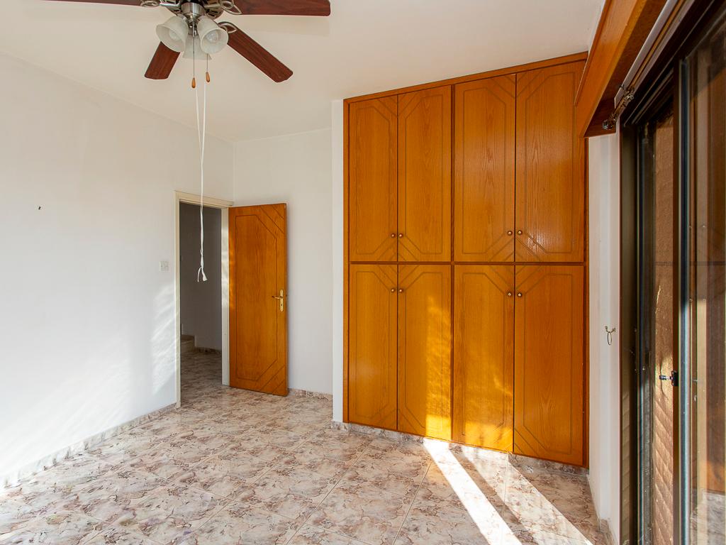 Detached house-Pegeia-PR43471