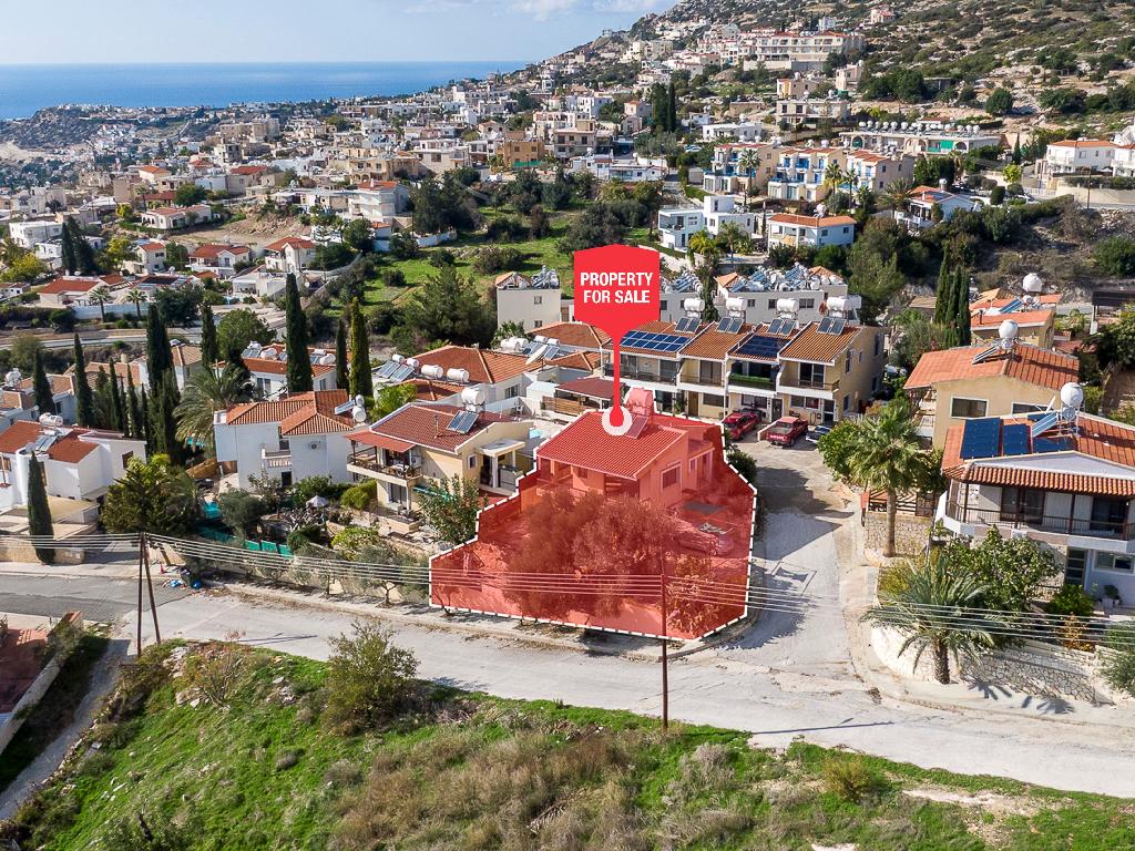 Detached house-Pegeia-PR43471