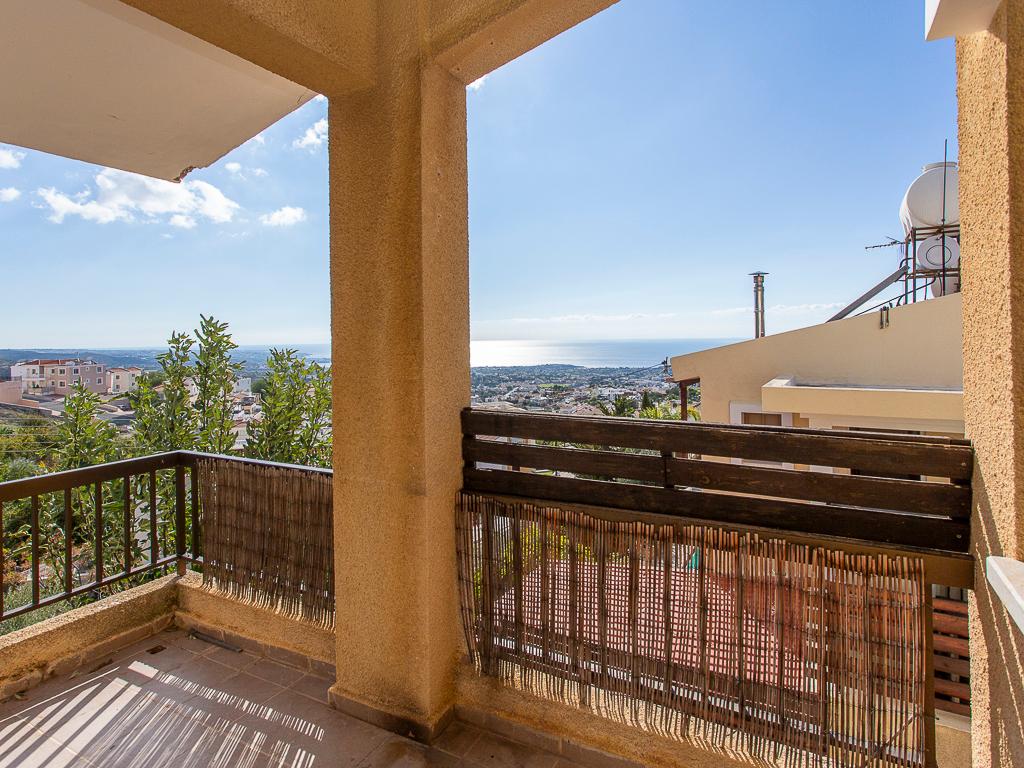 Detached house-Pegeia-PR43471