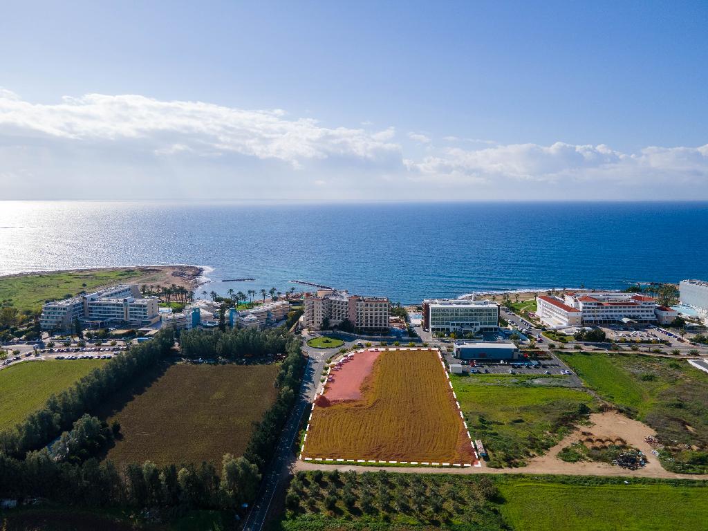 Touristic Field (Share) - Geroskipou, Paphos