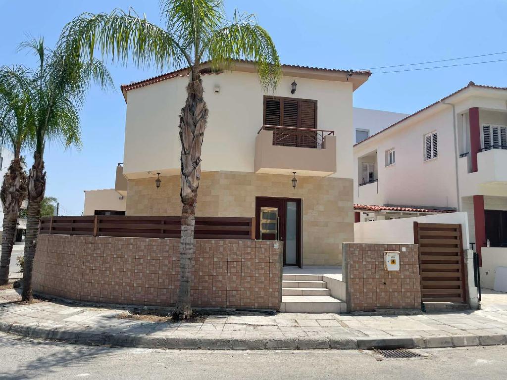 Detached house-Strovolos-PR41960