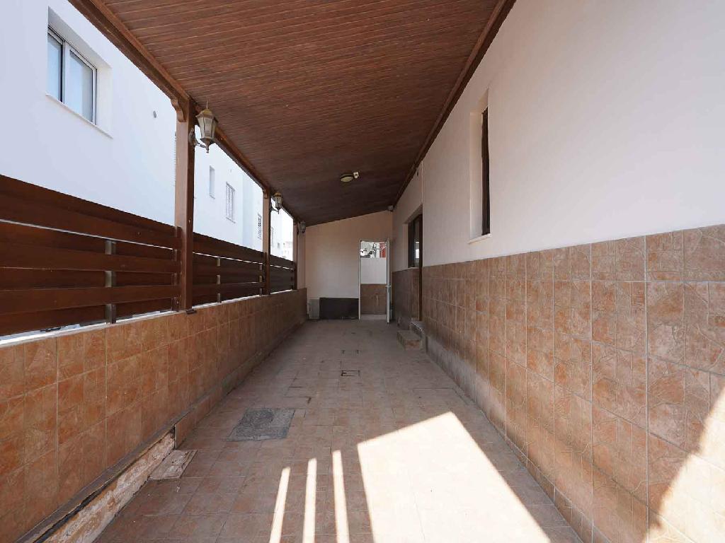 Detached house-Strovolos-PR41960