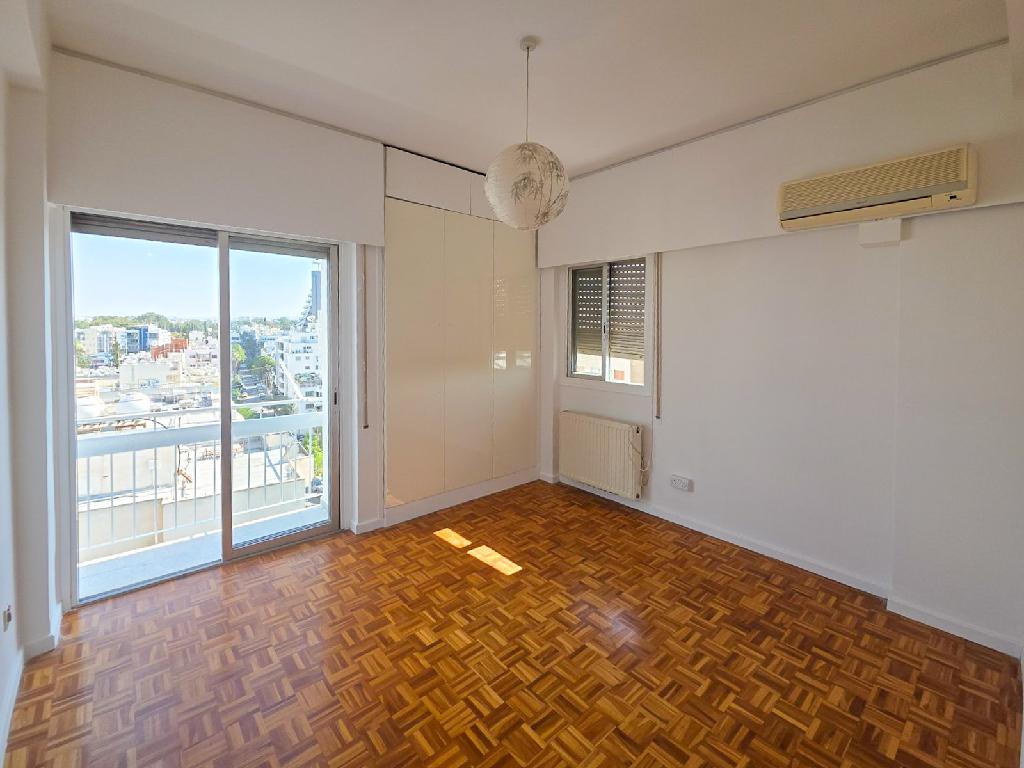Flat-Nicosia Municipality-PR45136