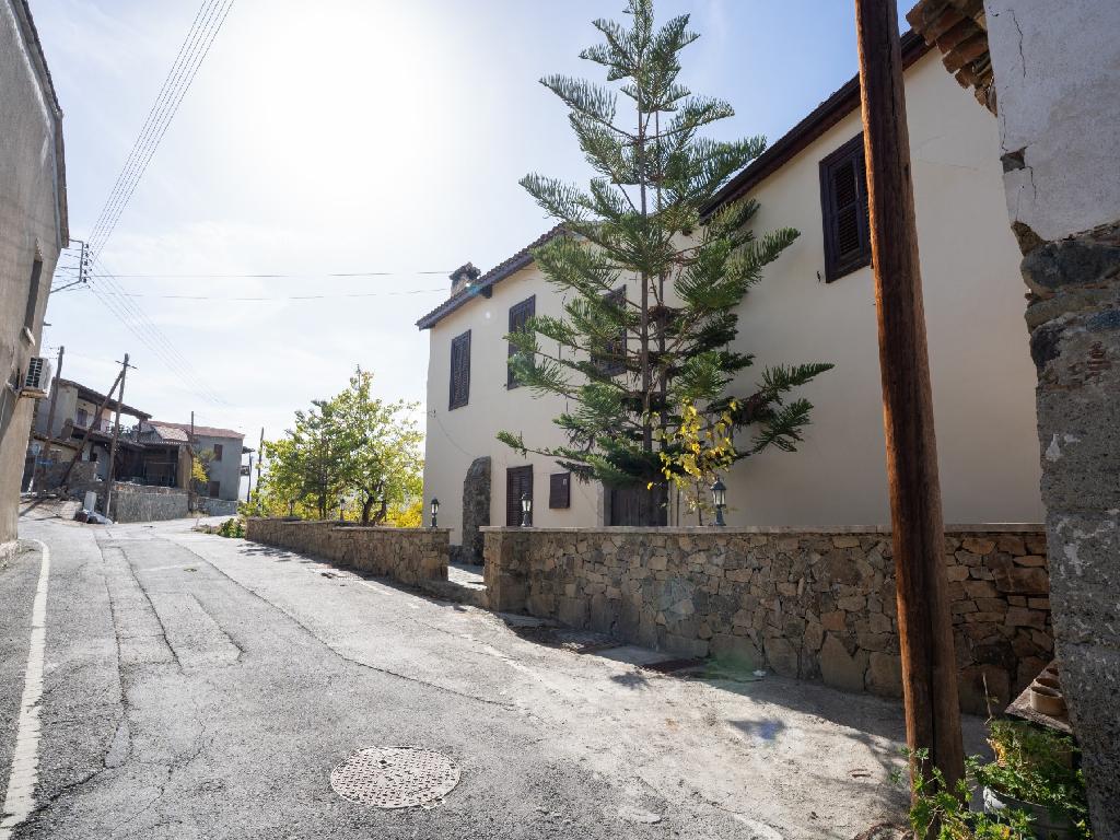 Detached house-Flasou-PR38733