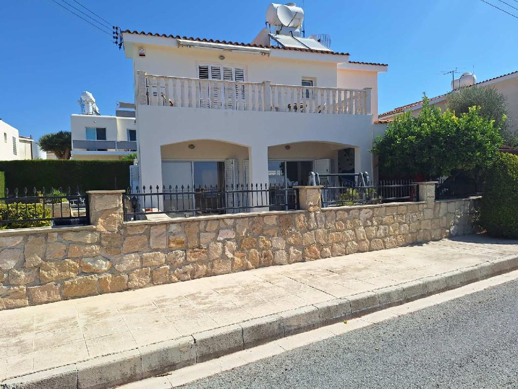 Detached house-Pegeia-PR41336