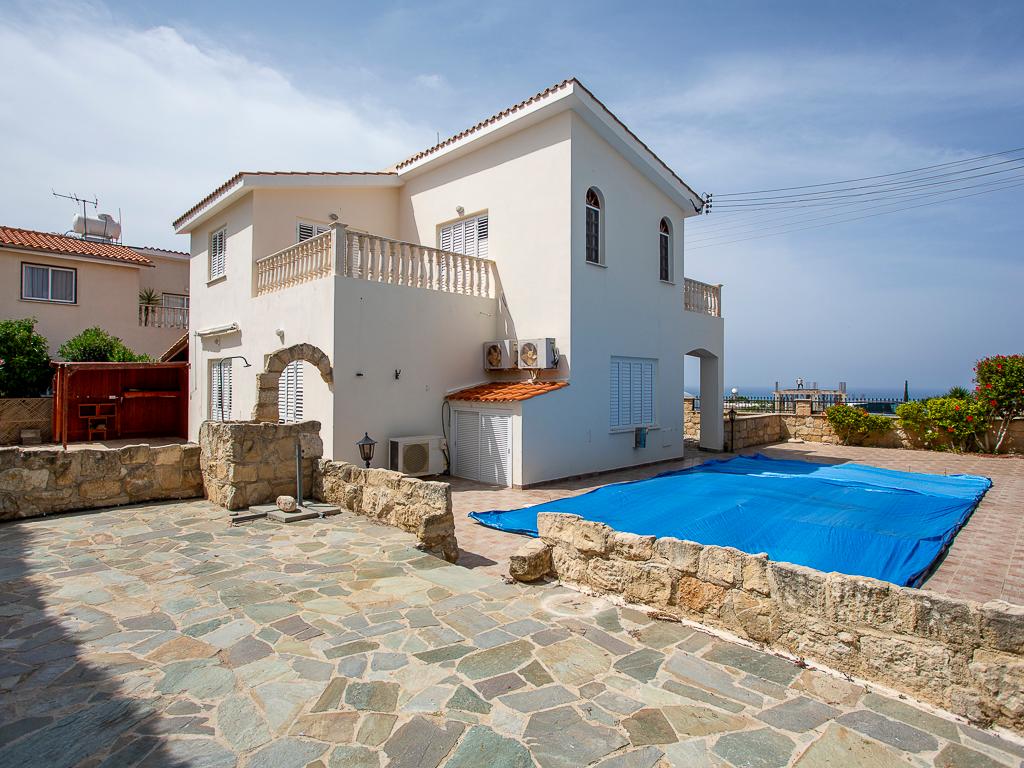 Detached house-Pegeia-PR41336