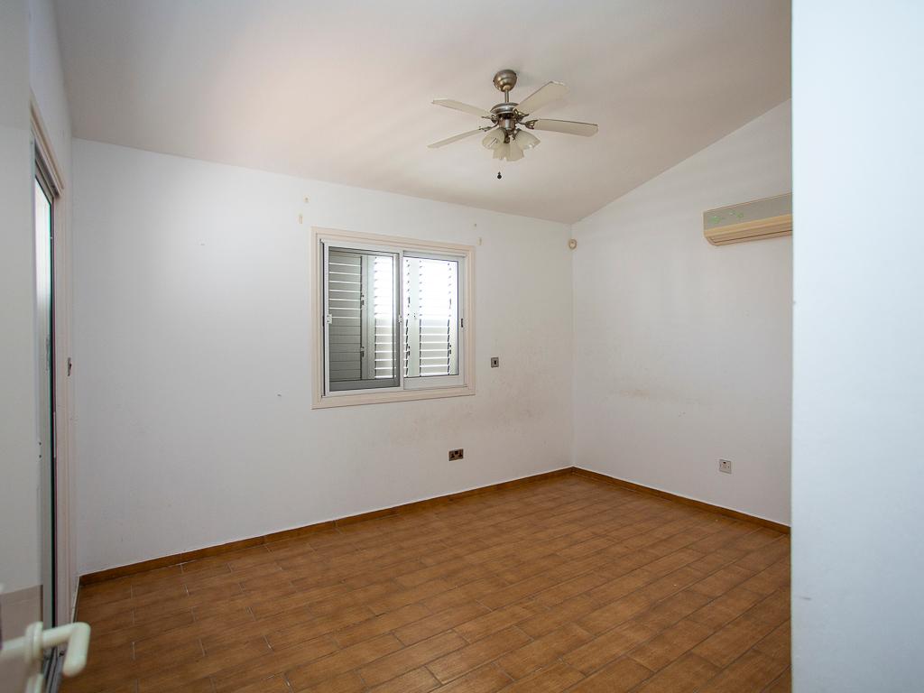 Detached house-Pegeia-PR41336