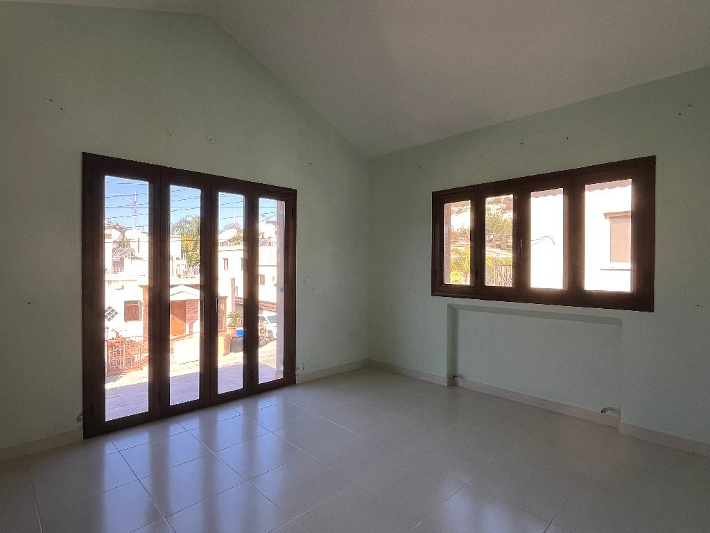 Detached house-Limassol Municipality-PR40801