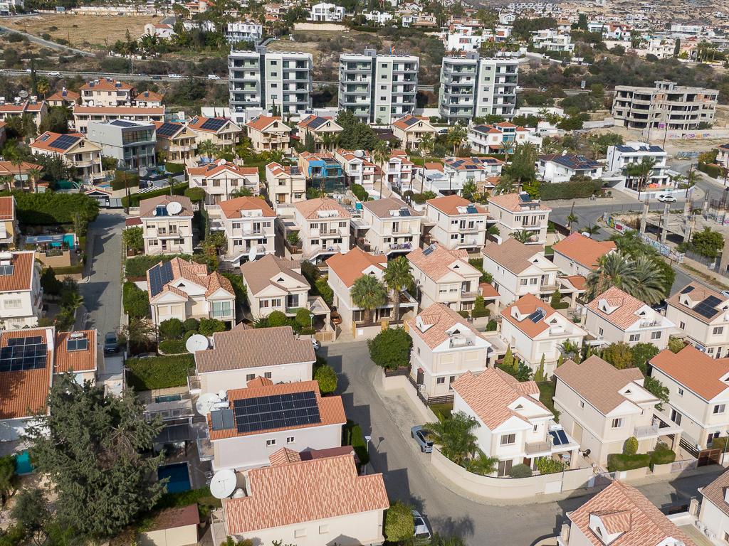 Detached House - Sunsmile Villas - Germasogeia, Limassol