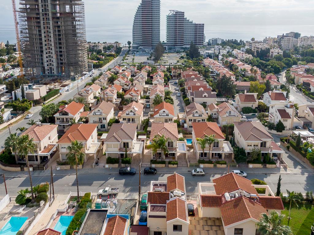 Detached house-Germasogeia-PR44859