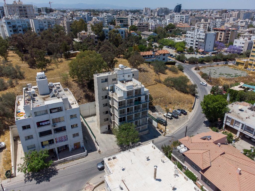 Residential Building - Agioi Omologites, Nicosia