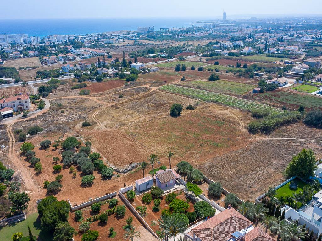 Field-Agia Napa-PR34286