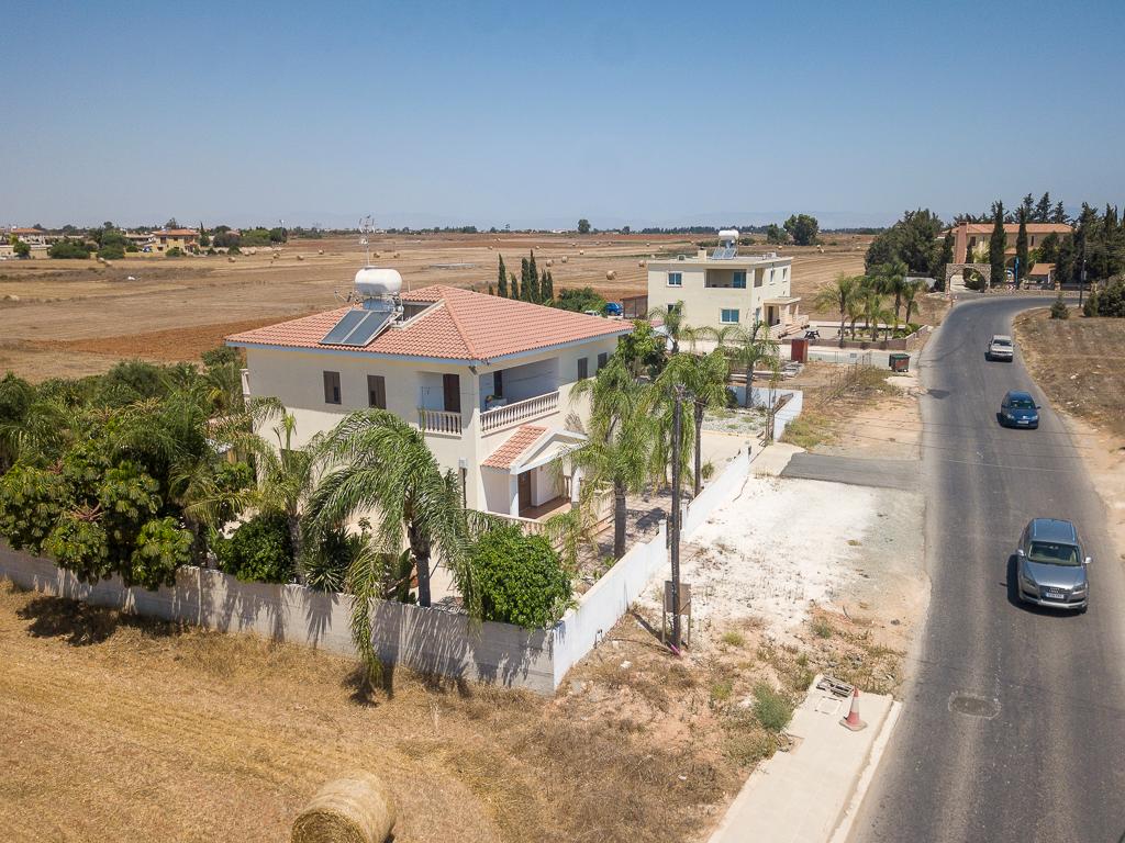 Field-Sotira-PR39727
