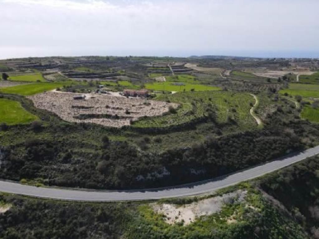 Field-Kathikas-PR42265