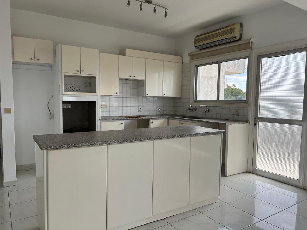 Flat-Agios Tychon-PR42401