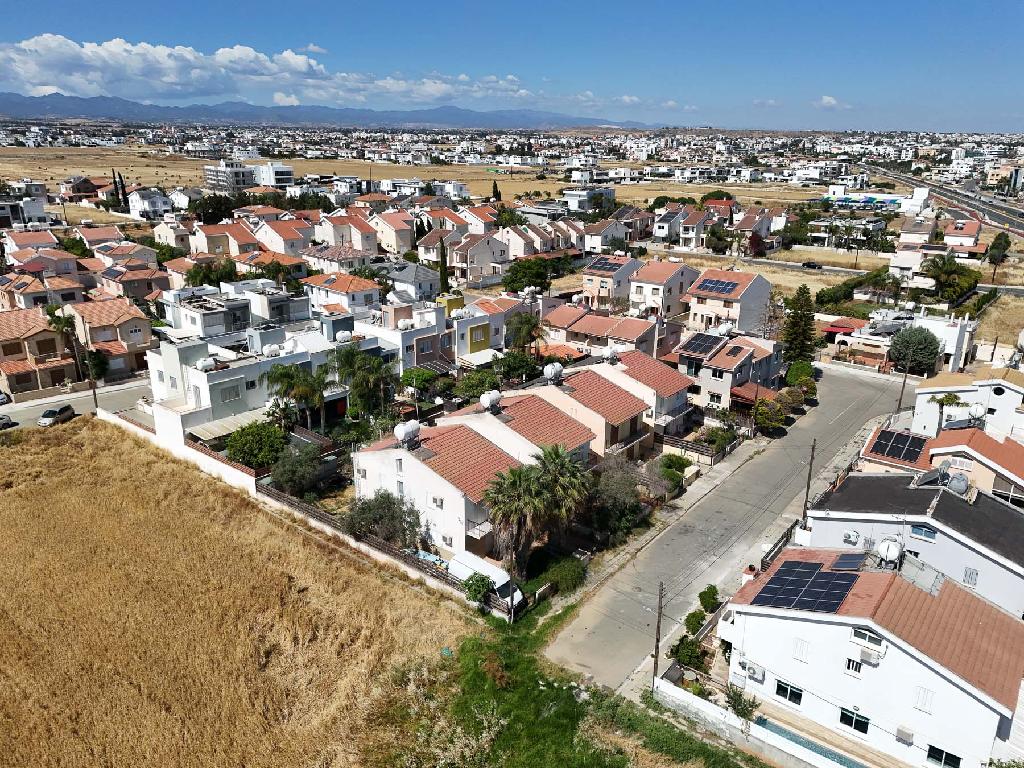 &Eta;&mu;&iota;&alpha;&nu;&epsilon;&xi;ά&rho;&tau;&eta;&tau;&eta; &kappa;&alpha;&tau;&omicron;&iota;&kappa;ί&alpha; - &Lambda;&alpha;&kappa;&alpha;&tau;ά&mu;&iota;&alpha;, &Lambda;&epsilon;&upsilon;&kappa;&omega;&sigma;ί&alpha;