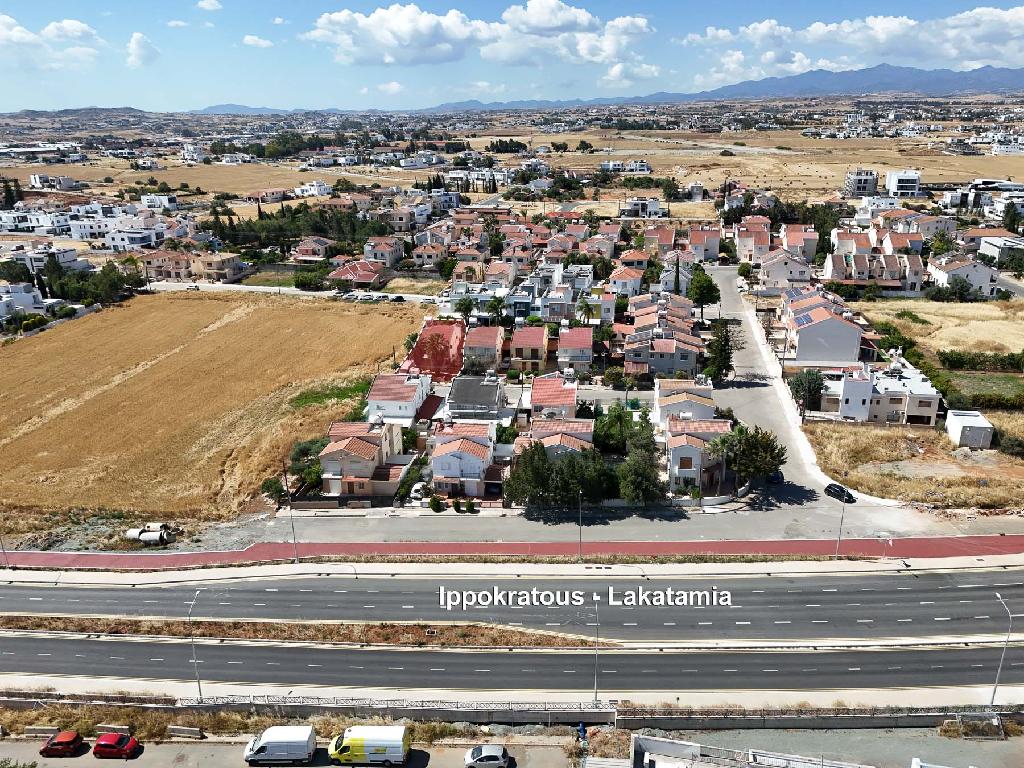 &Eta;&mu;&iota;&alpha;&nu;&epsilon;&xi;ά&rho;&tau;&eta;&tau;&eta; &kappa;&alpha;&tau;&omicron;&iota;&kappa;ί&alpha; - &Lambda;&alpha;&kappa;&alpha;&tau;ά&mu;&iota;&alpha;, &Lambda;&epsilon;&upsilon;&kappa;&omega;&sigma;ί&alpha;