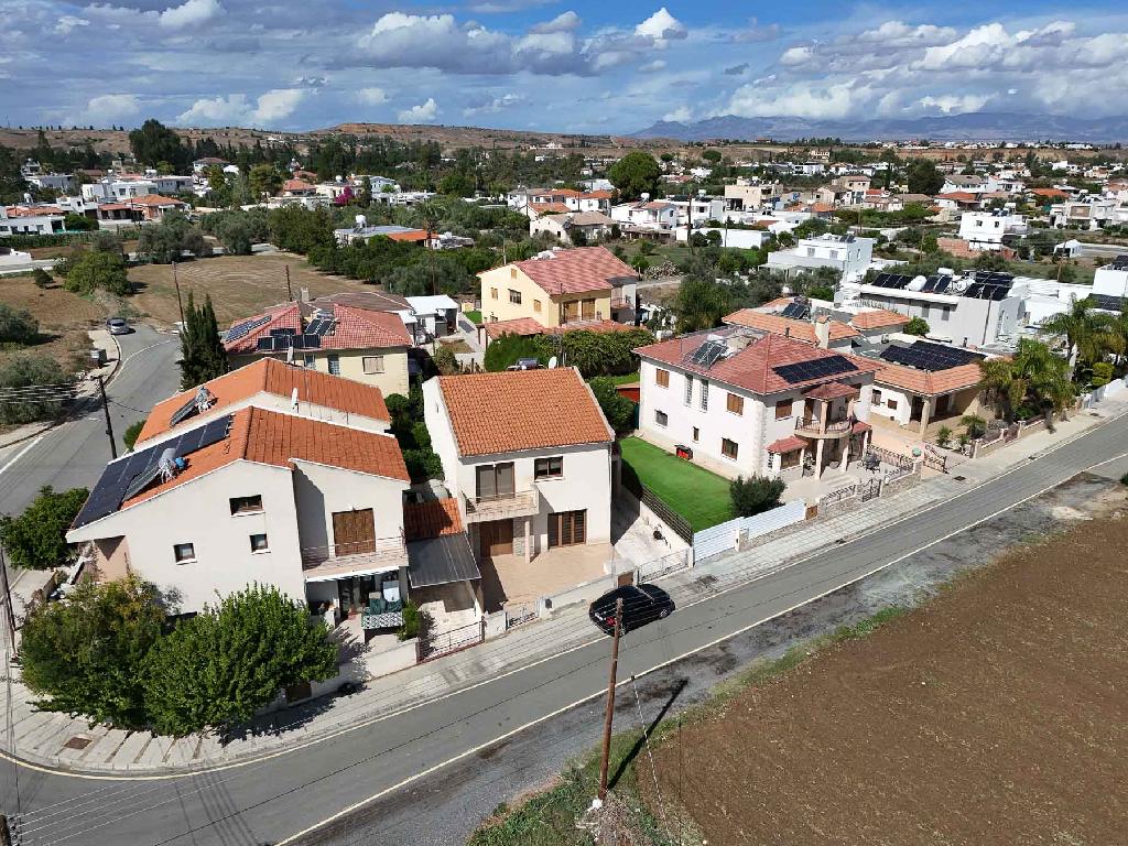 House - Pano Deftera, Nicosia